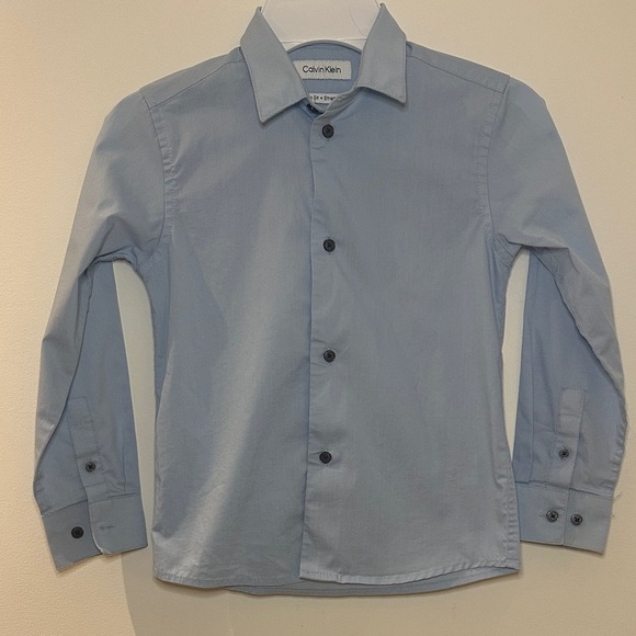 Calvin Klein Kids Light Blue Button-Up Shirt - Picture 2 of 6